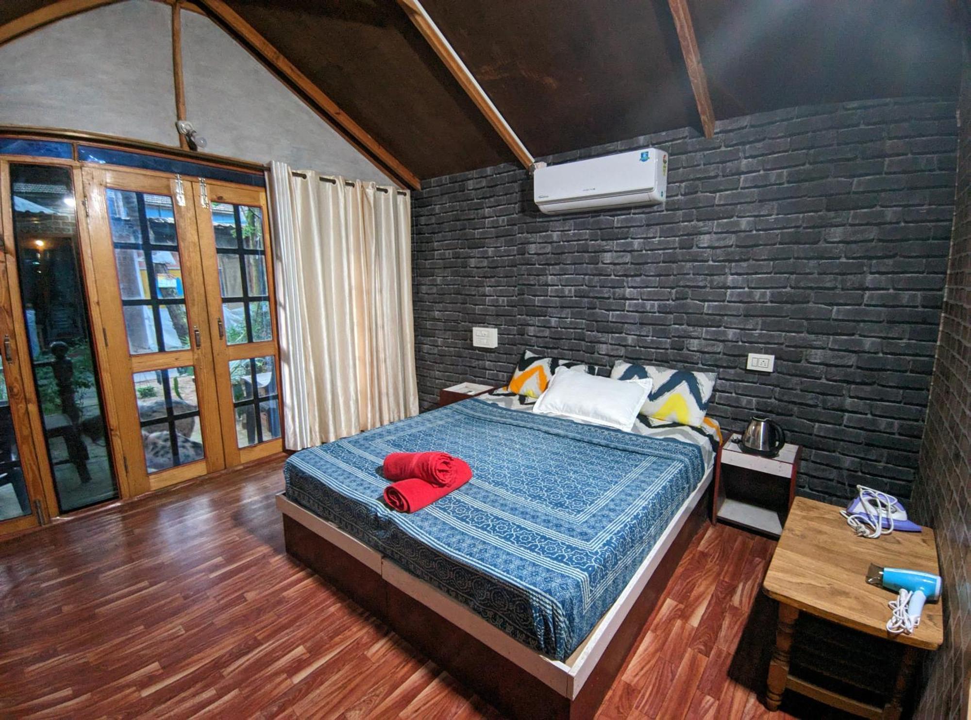 Tropical Bay Hostel Palolem Buitenkant foto