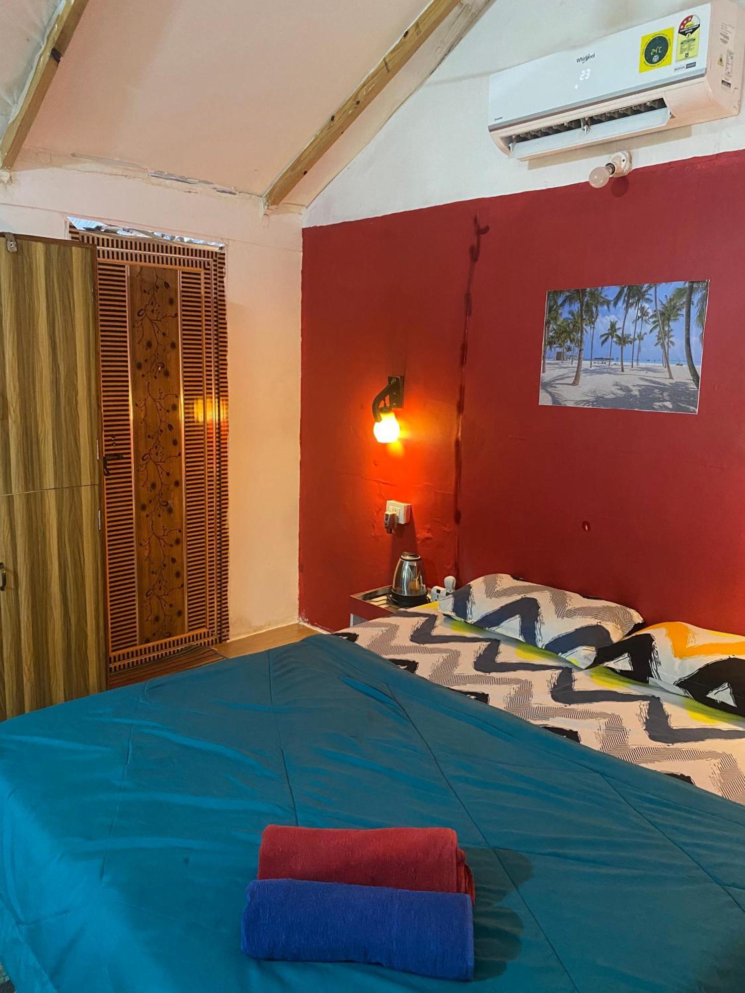 Tropical Bay Hostel Palolem Buitenkant foto