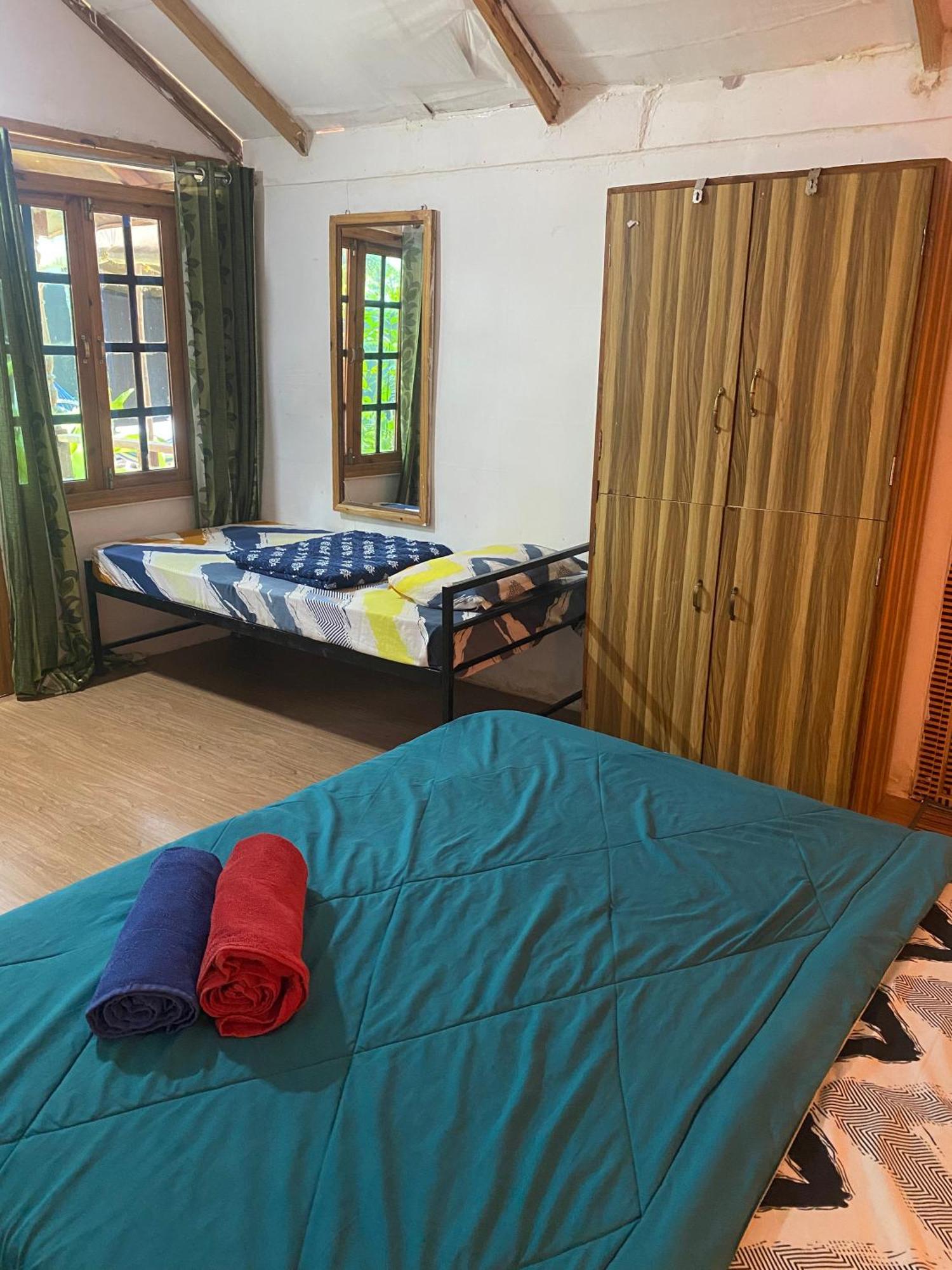 Tropical Bay Hostel Palolem Buitenkant foto
