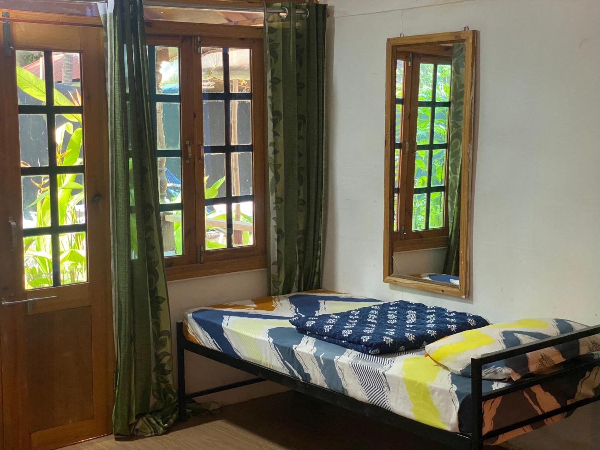Tropical Bay Hostel Palolem Buitenkant foto